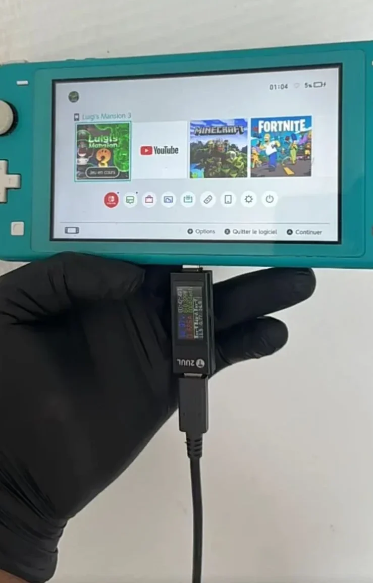 Réparation du connecteur de charge sur une nintendo switch par phone 44 à nantes
